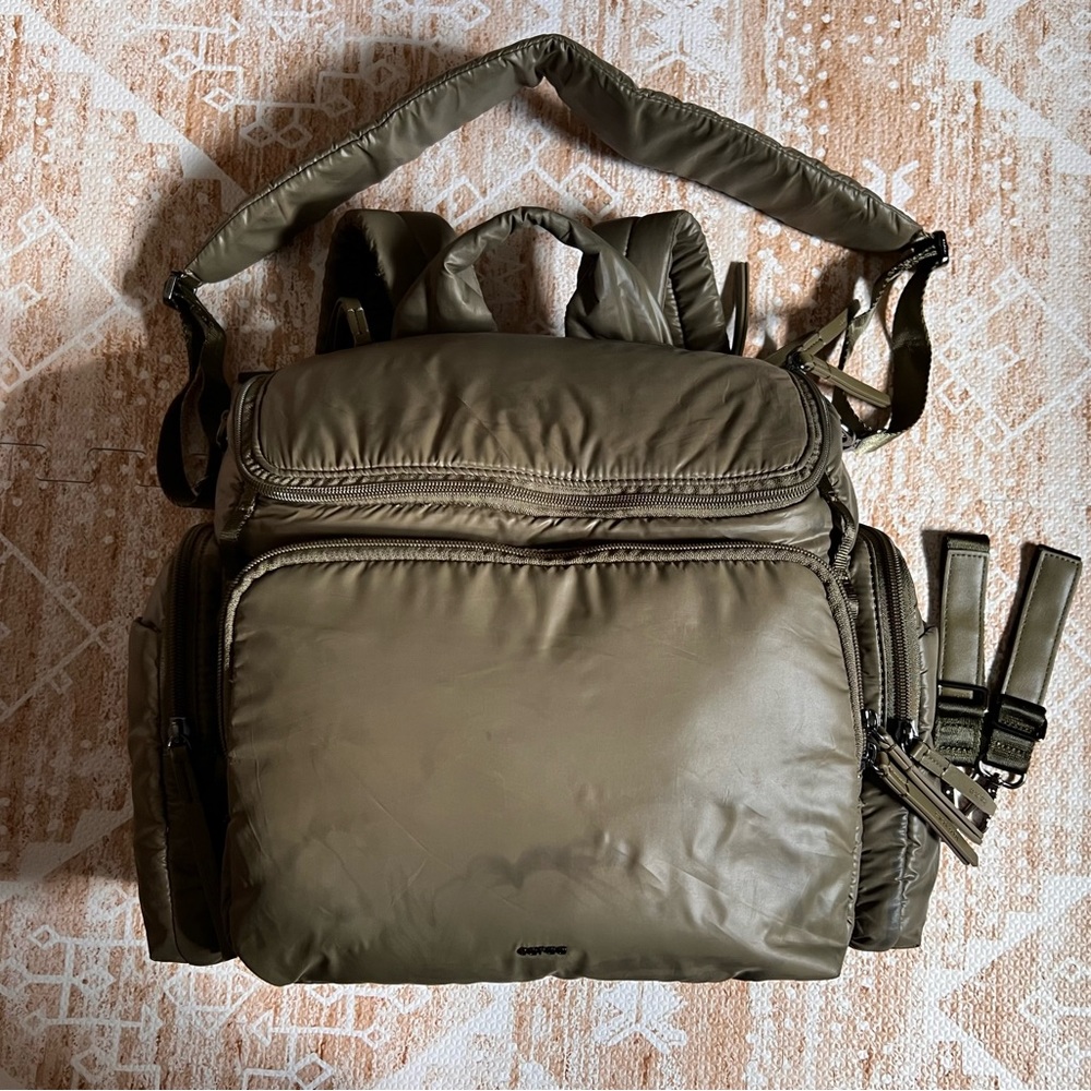 Cara’s Baby Bag in Olive / Medium